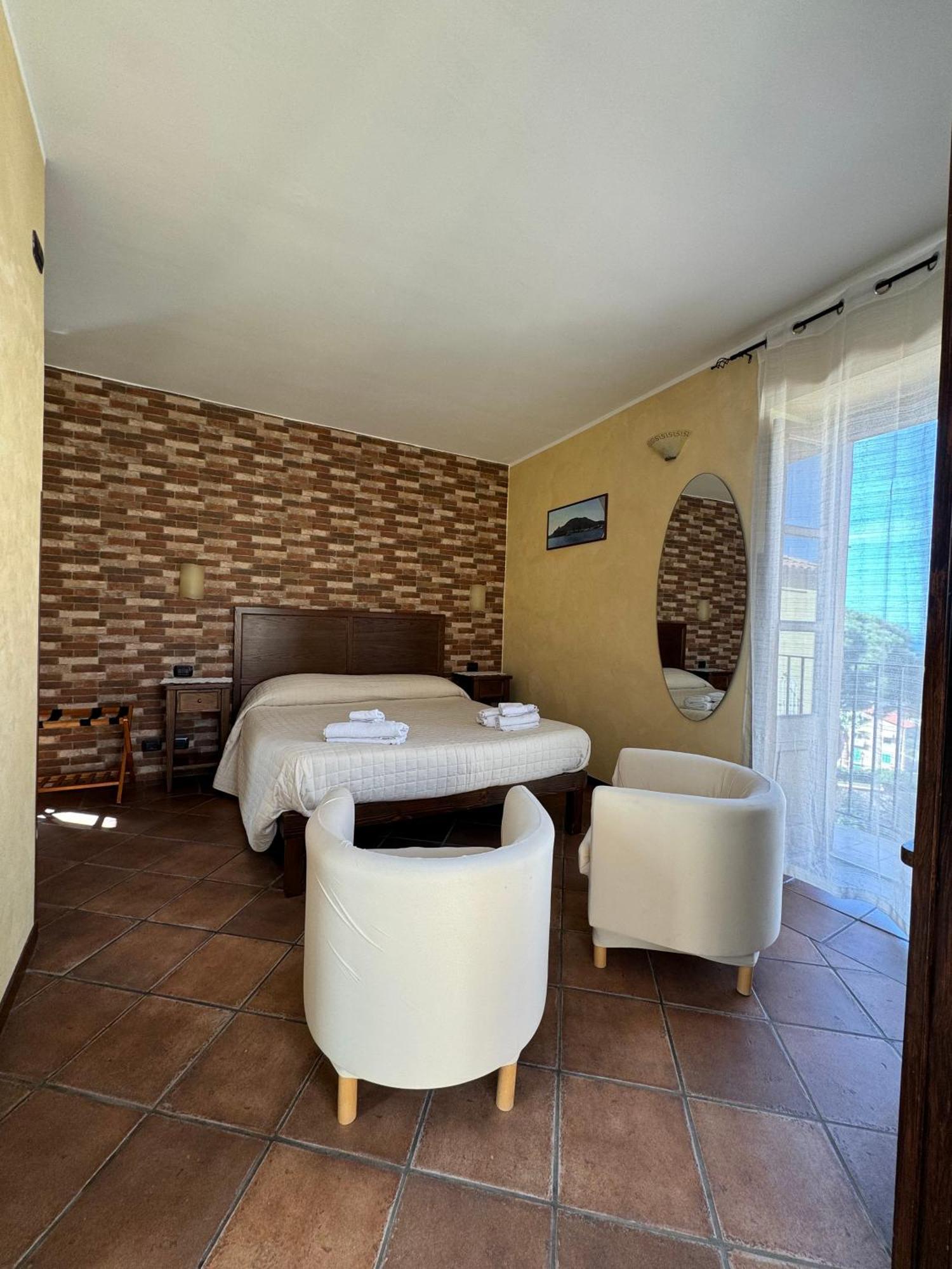 B&B Rivellini Tropea Kültér fotó